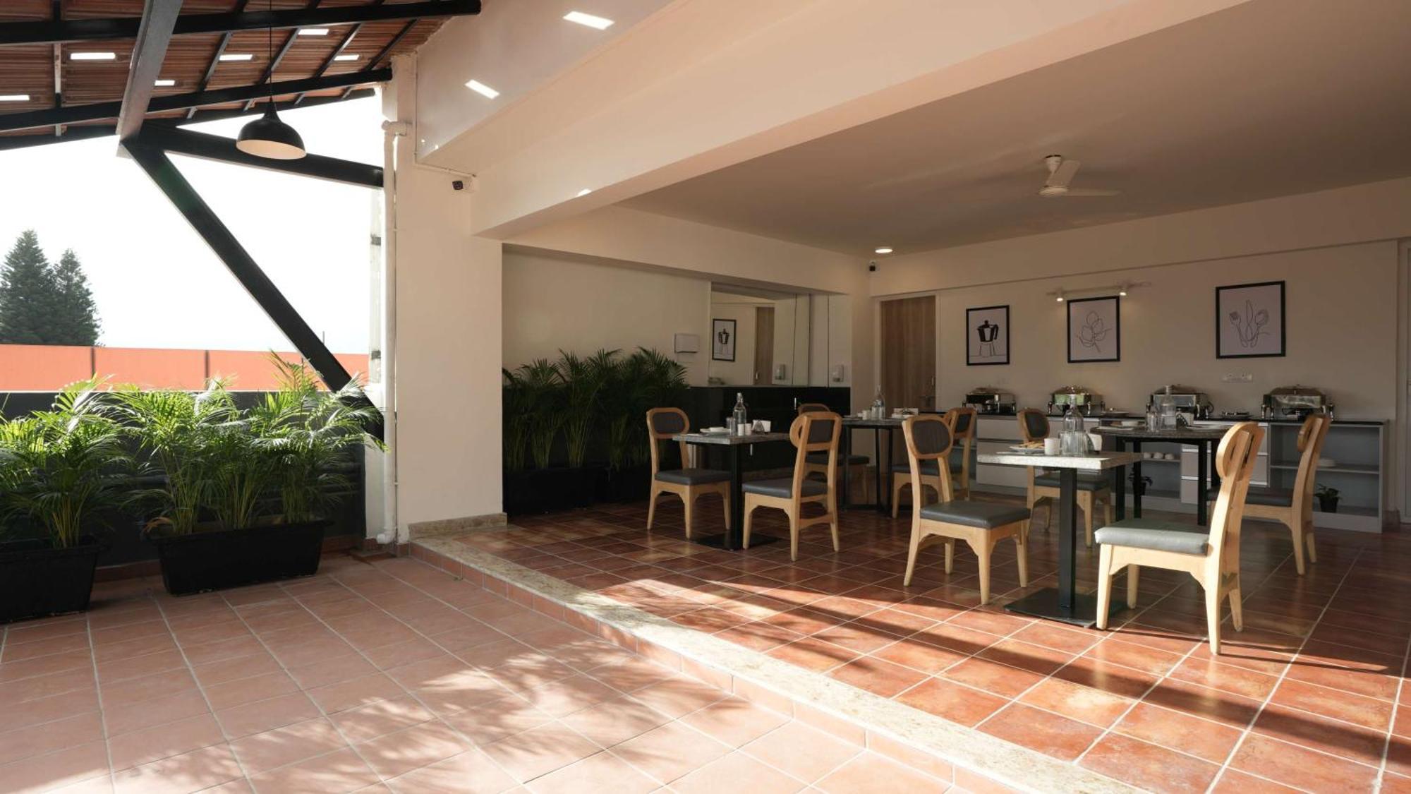 Wandr Hotel- Near Mg Road Bangalore Ngoại thất bức ảnh